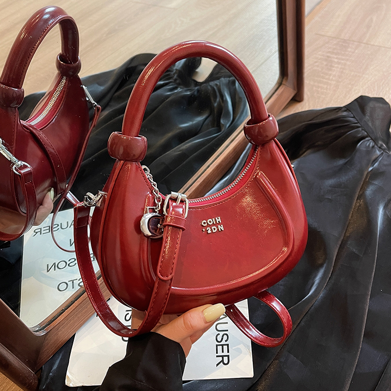 Trendy Women's Small Crossbody Bag - Versatile Casual Shoulder Bag for 2025 Fashion, Chic High-End Style Trendy Women's Small Crossbody Bag - Versatile Casual Shoulder Bag for 2025 Fashion, Chic High-End Style