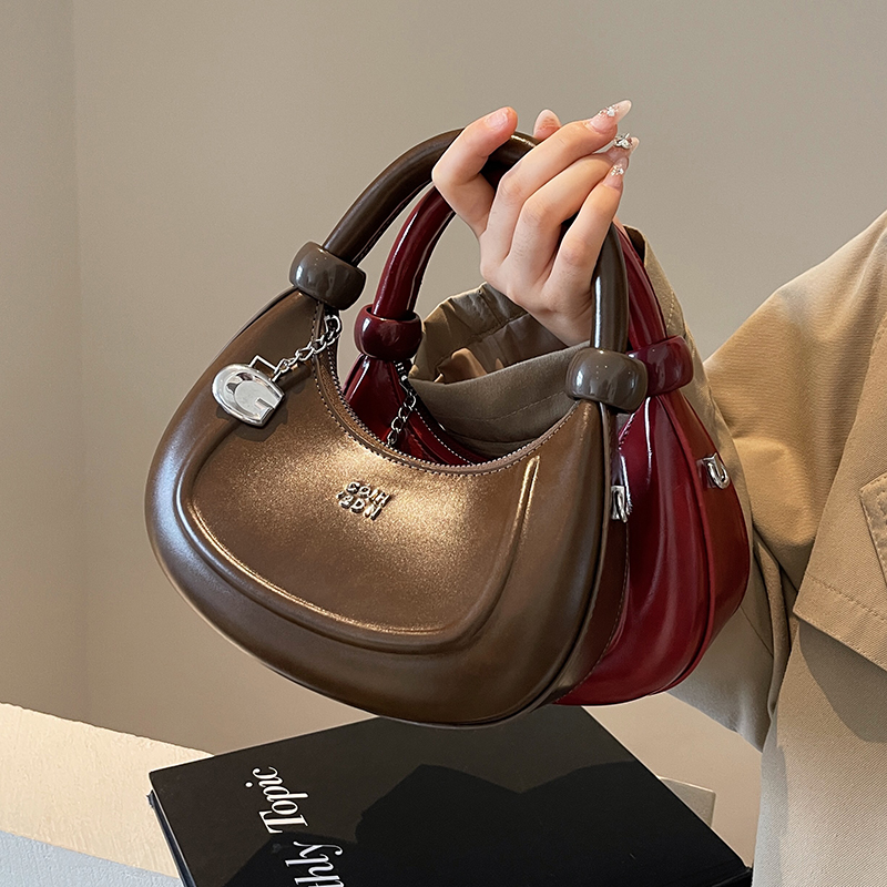 Trendy Women's Small Crossbody Bag - Versatile Casual Shoulder Bag for 2025 Fashion, Chic High-End Style Trendy Women's Small Crossbody Bag - Versatile Casual Shoulder Bag for 2025 Fashion, Chic High-End Style