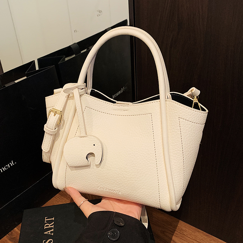 Trendy Women's Small Elephant Handbag - Fashionable Vegetable Basket Crossbody Bag for 2025 Style Trendy Women's Small Elephant Handbag - Fashionable Vegetable Basket Crossbody Bag for 2025 Style