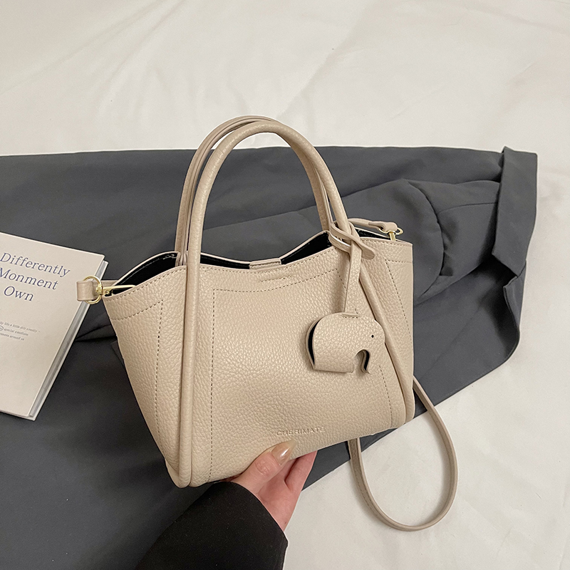 Trendy Women's Small Elephant Handbag - Fashionable Vegetable Basket Crossbody Bag for 2025 Style Trendy Women's Small Elephant Handbag - Fashionable Vegetable Basket Crossbody Bag for 2025 Style