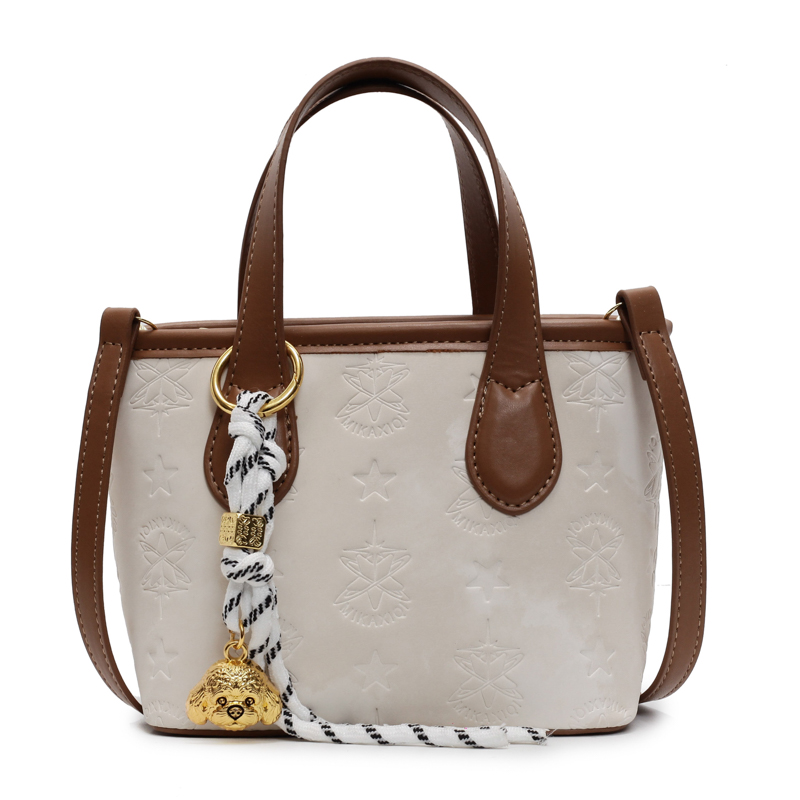 Trendy Women's Spring/Summer Bucket Tote Bag 2025 - Stylish Crossbody Shoulder Bag for Fashion Lovers Trendy Women's Spring/Summer Bucket Tote Bag 2025 - Stylish Crossbody Shoulder Bag for Fashion Lovers