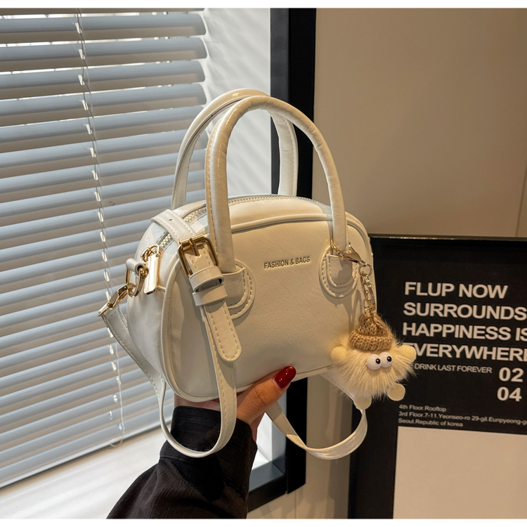 Trendy Women's Textured Crossbody Bag 2025 - Minimalist Small Square Shoulder Handbag for Commuting and Everyday Fashion Trendy Women's Textured Crossbody Bag 2025 - Minimalist Small Square Shoulder Handbag for Commuting and Everyday Fashion