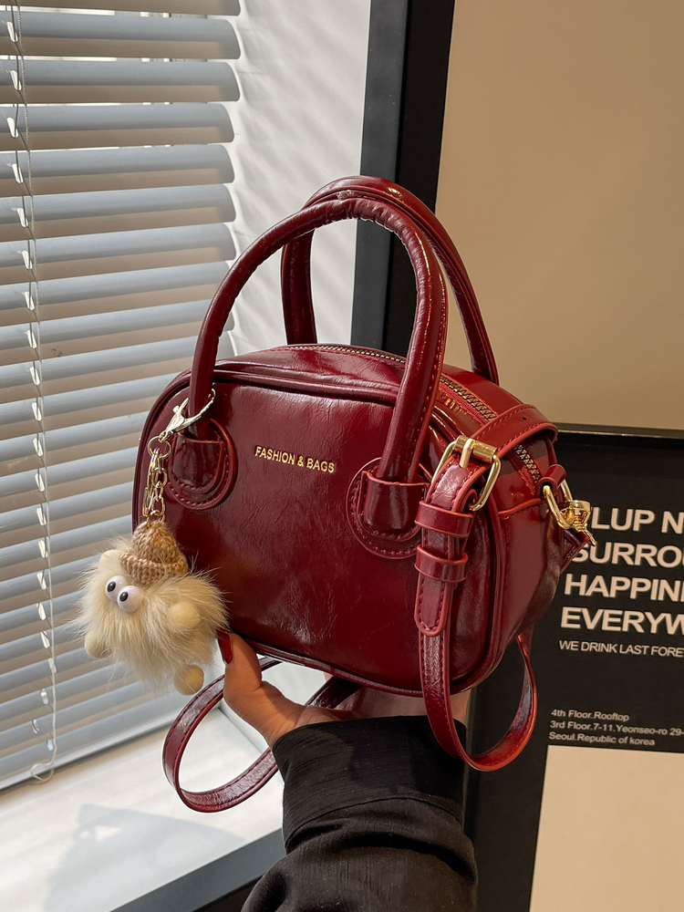 Trendy Women's Textured Crossbody Bag 2025 - Minimalist Small Square Shoulder Handbag for Commuting and Everyday Fashion Trendy Women's Textured Crossbody Bag 2025 - Minimalist Small Square Shoulder Handbag for Commuting and Everyday Fashion