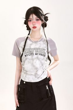 Trendy Women's Tie-Dye Short Sleeve T-Shirt with Pleated Design - American Style Summer Top for a Cool, Spicy Look