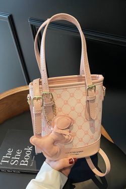 Trendy Women's Tote Bucket Bag - Versatile Crossbody with Luxurious Feel, 2025 New Style, Chic Niche Fashion Accessory