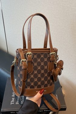 Trendy Women's Tote Bucket Bag - Versatile Crossbody with Luxurious Feel, 2025 New Style, Chic Niche Fashion Accessory