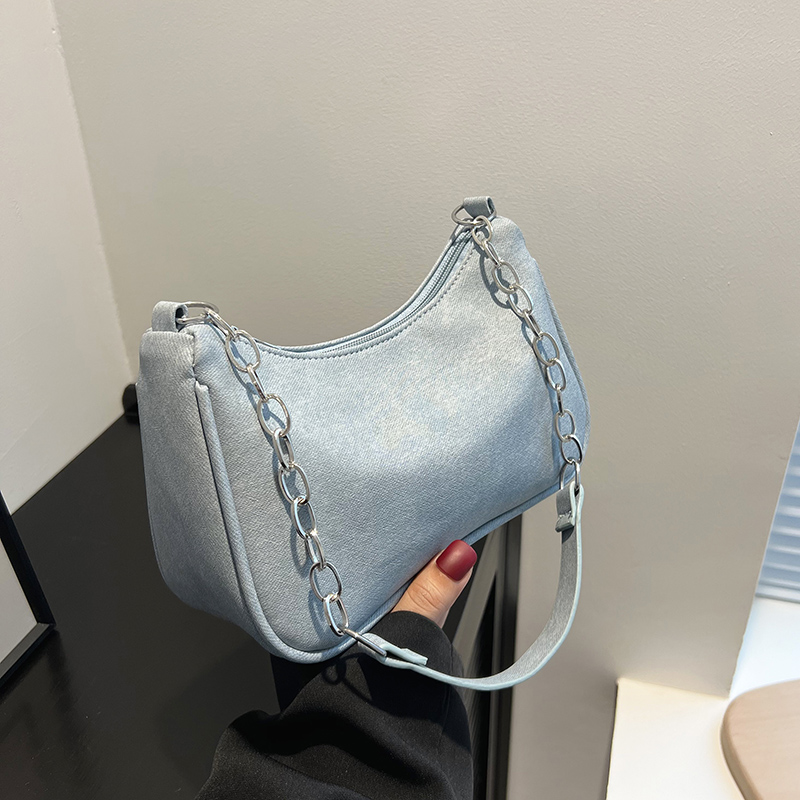 Trendy Women's Underarm Bag with Chain Strap - Summer 2025 High-End Small Shoulder Bag in French Niche Style Trendy Women's Underarm Bag with Chain Strap - Summer 2025 High-End Small Shoulder Bag in French Niche Style
