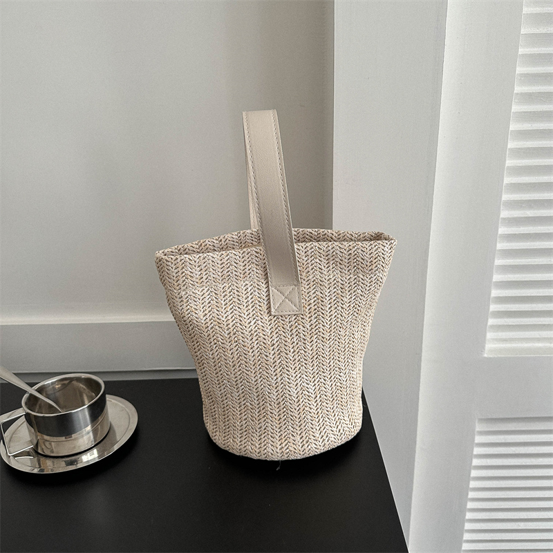 Trendy Woven Beach Bucket Bag - Casual Tote for Women, Handheld Vacation Bag, Perfect for Summer and Coastal Getaways Trendy Woven Beach Bucket Bag - Casual Tote for Women, Handheld Vacation Bag, Perfect for Summer and Coastal Getaways