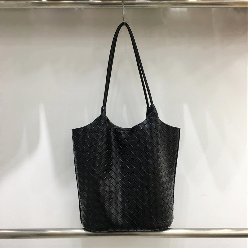 Trendy Woven Tote Bag for Mothers & Children - Large Capacity Casual Shoulder Bag 2025 Fashion Style Trendy Woven Tote Bag for Mothers & Children - Large Capacity Casual Shoulder Bag 2025 Fashion Style