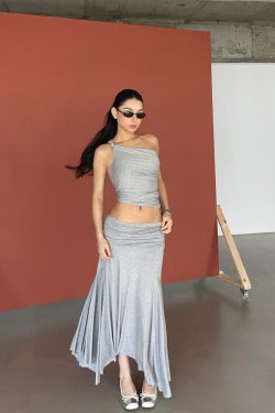 Twisted Tank Top with Built-In Fan Effect and Flowing Skirt - Gray-Scale Fashionable Aesthetics, Y2K Style