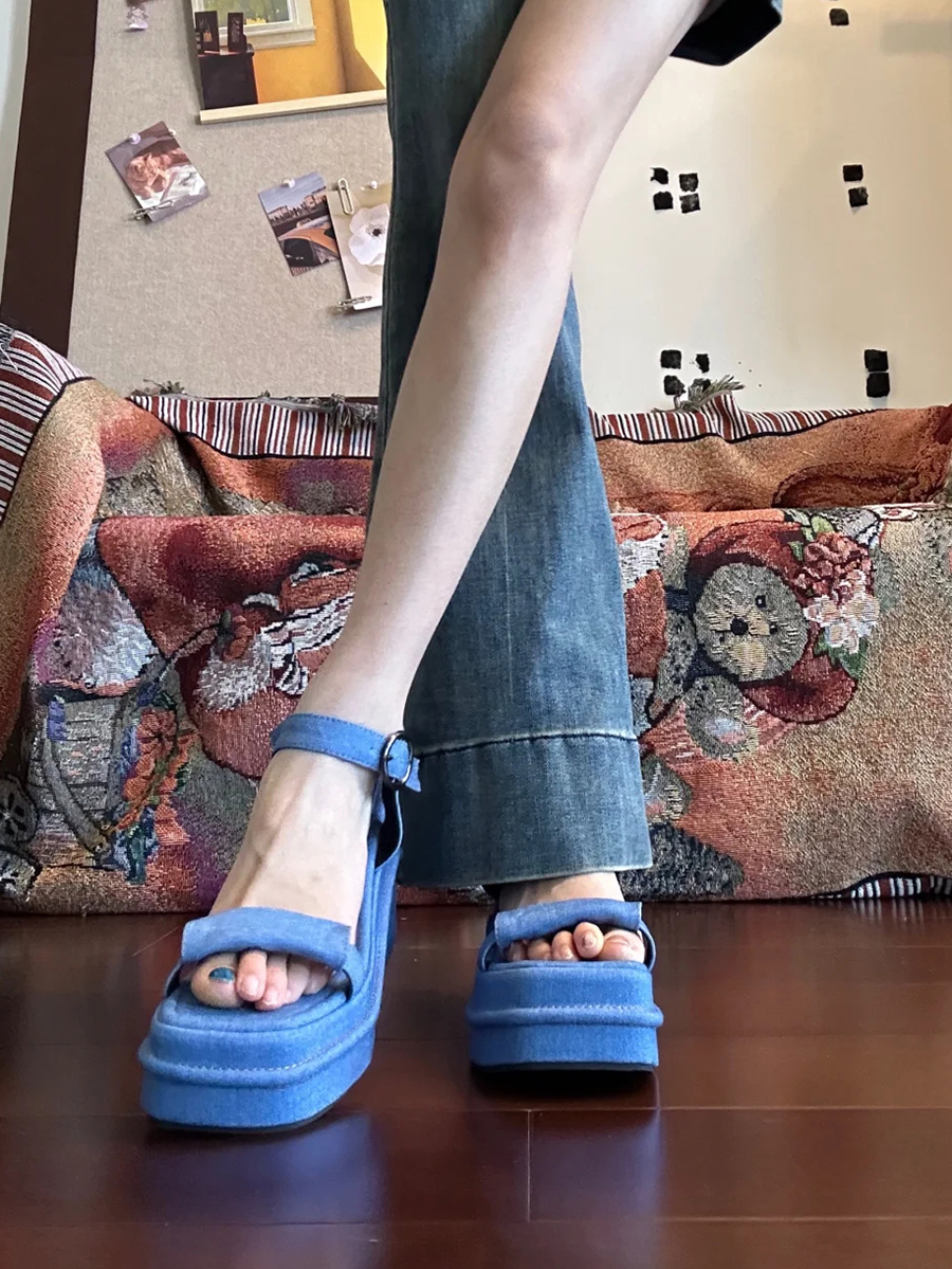 Ultra-Thick Platform Denim Sandals with One-Strap Buckle, Open-Toe Wedge for Petite Women, Roman Beach Style Ultra-Thick Platform Denim Sandals with One-Strap Buckle, Open-Toe Wedge for Petite Women, Roman Beach Style