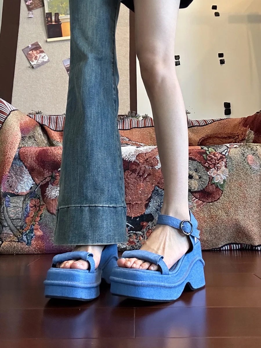 Ultra-Thick Platform Denim Sandals with One-Strap Buckle, Open-Toe Wedge for Petite Women, Roman Beach Style Ultra-Thick Platform Denim Sandals with One-Strap Buckle, Open-Toe Wedge for Petite Women, Roman Beach Style