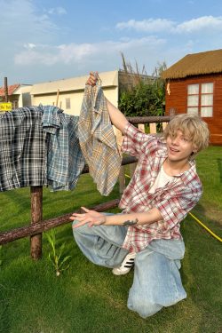 Unisex American Retro Brushed Plaid Short Sleeve T-Shirt - Casual Loose Fit Summer Shirt for Couples