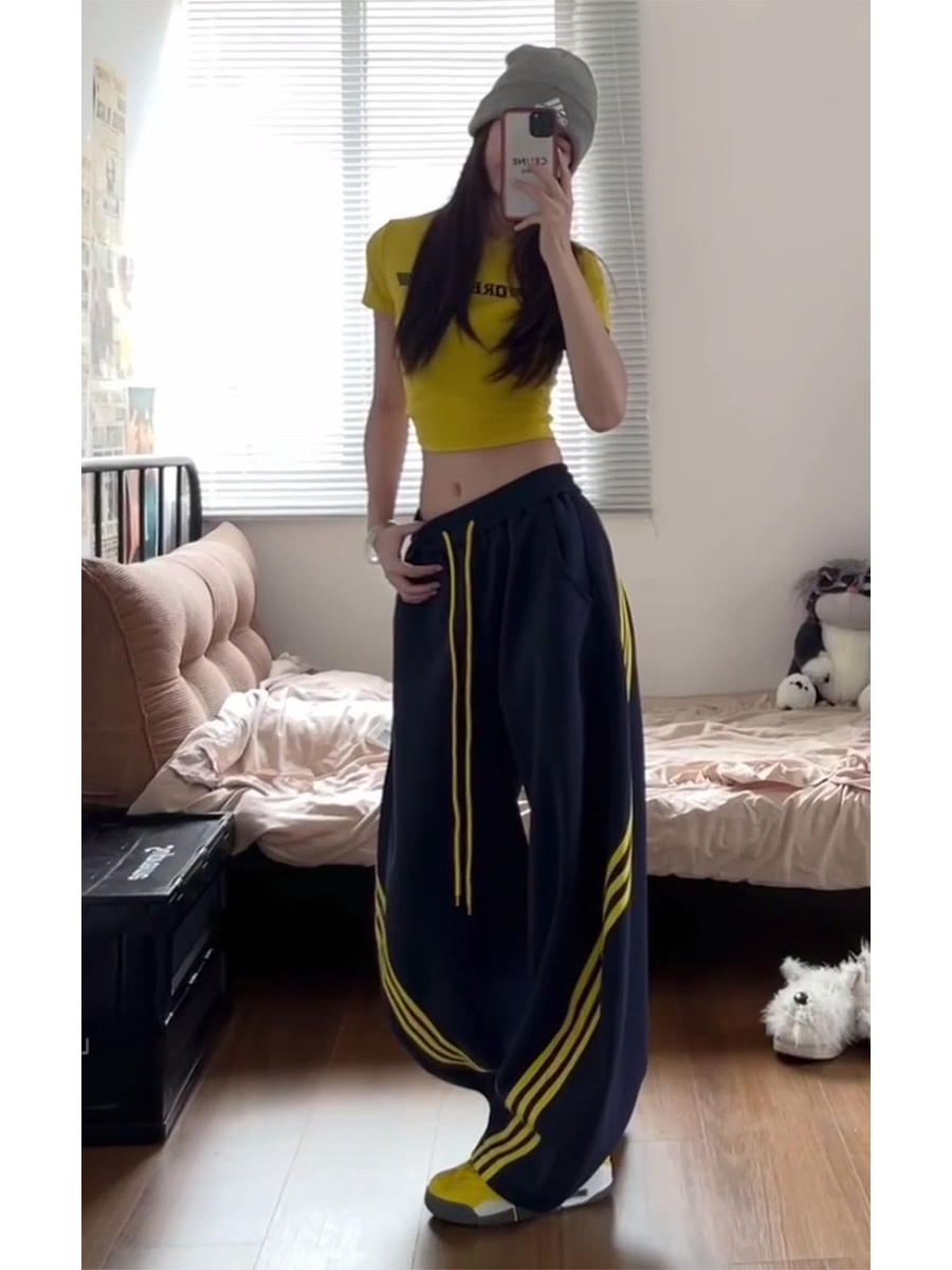 Unisex American Retro Color-Blocking Wide-Leg Cargo Pants - 90s Inspired, Spring 2025 Loose Casual Sportswear Unisex American Retro Color-Blocking Wide-Leg Cargo Pants - 90s Inspired, Spring 2025 Loose Casual Sportswear