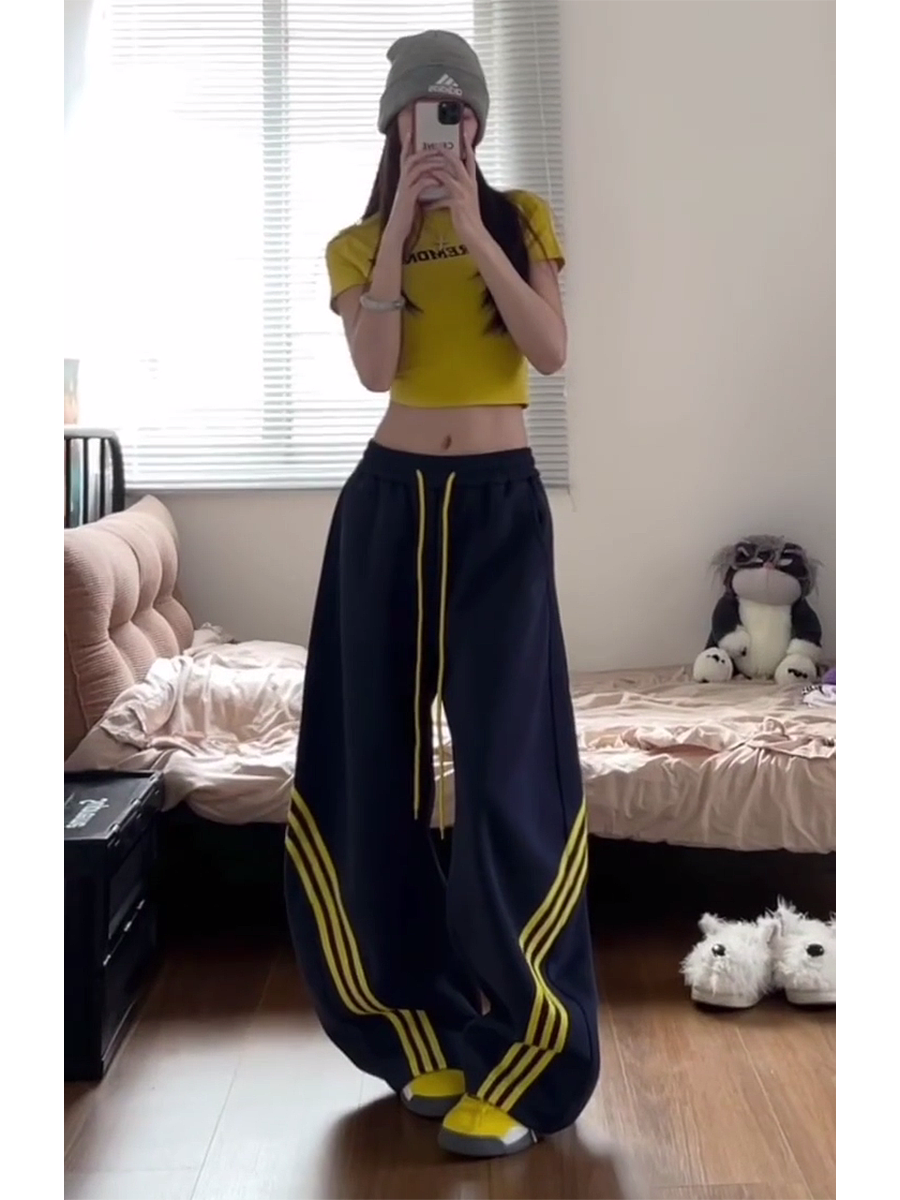 Unisex American Retro Color-Blocking Wide-Leg Cargo Pants - 90s Inspired, Spring 2025 Loose Casual Sportswear Unisex American Retro Color-Blocking Wide-Leg Cargo Pants - 90s Inspired, Spring 2025 Loose Casual Sportswear