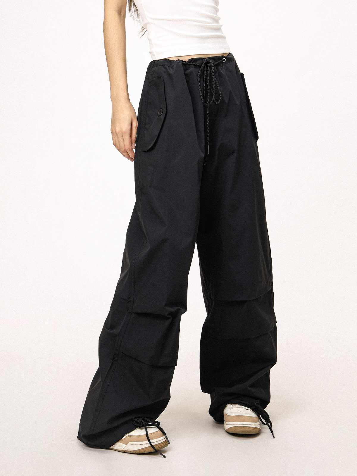 Unisex American Retro Parachute Pants, Street Style Straight Leg Drawstring Loose Fit Casual Trousers, 90s Inspired Fashion Unisex American Retro Parachute Pants, Street Style Straight Leg Drawstring Loose Fit Casual Trousers, 90s Inspired Fashion