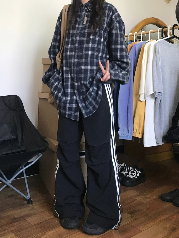 Unisex American Vintage Plaid Shirt - Chic Hong Kong Style Long Sleeve Coat for Spring - Trendy Couples Wool Shirt Unisex American Vintage Plaid Shirt - Chic Hong Kong Style Long Sleeve Coat for Spring - Trendy Couples Wool Shirt