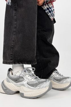 Unisex Black Scorpio Dad Shoes - Retro Thick-Soled Height-Increasing Sports Sneakers, Warrior Mecha Style, Trendy National Design