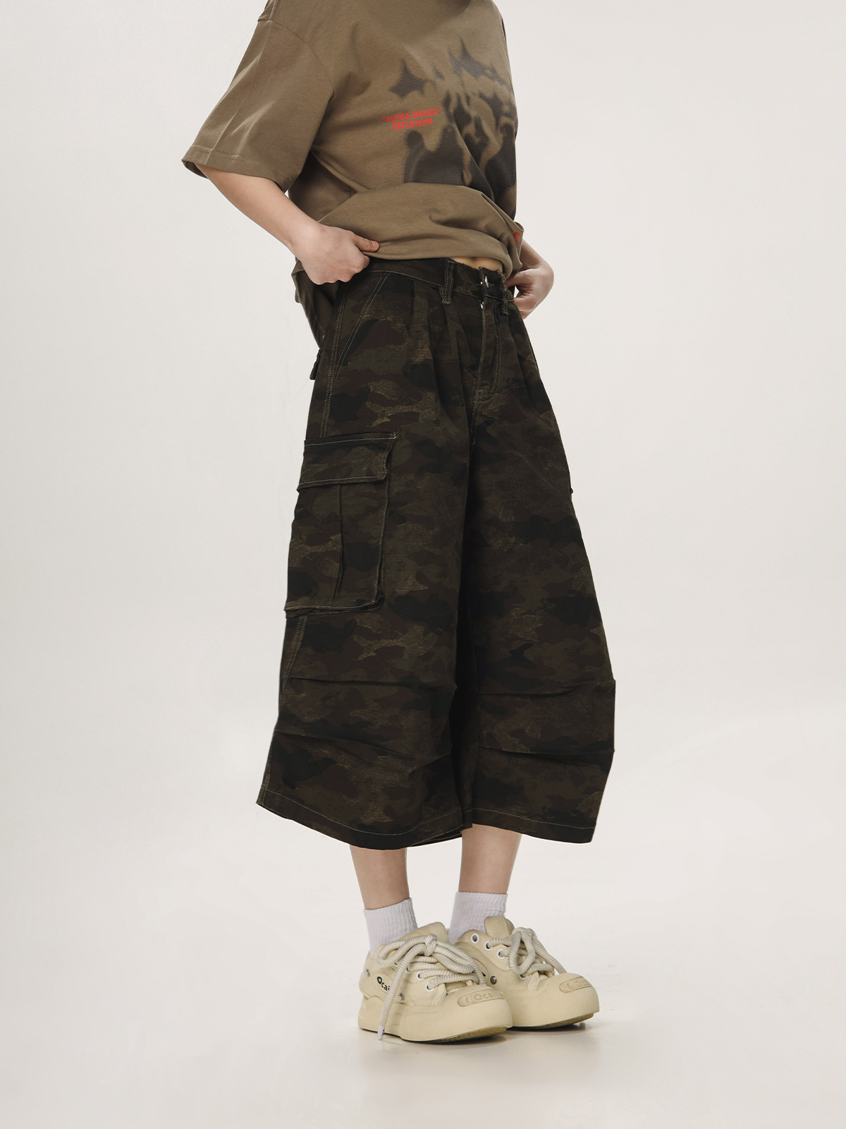 Unisex Camouflage Seven-Point Pants - Casual Workwear, Summer Loose Straight-Cut Shorts for Men and Women, 90s Inspired Unisex Camouflage Seven-Point Pants - Casual Workwear, Summer Loose Straight-Cut Shorts for Men and Women, 90s Inspired