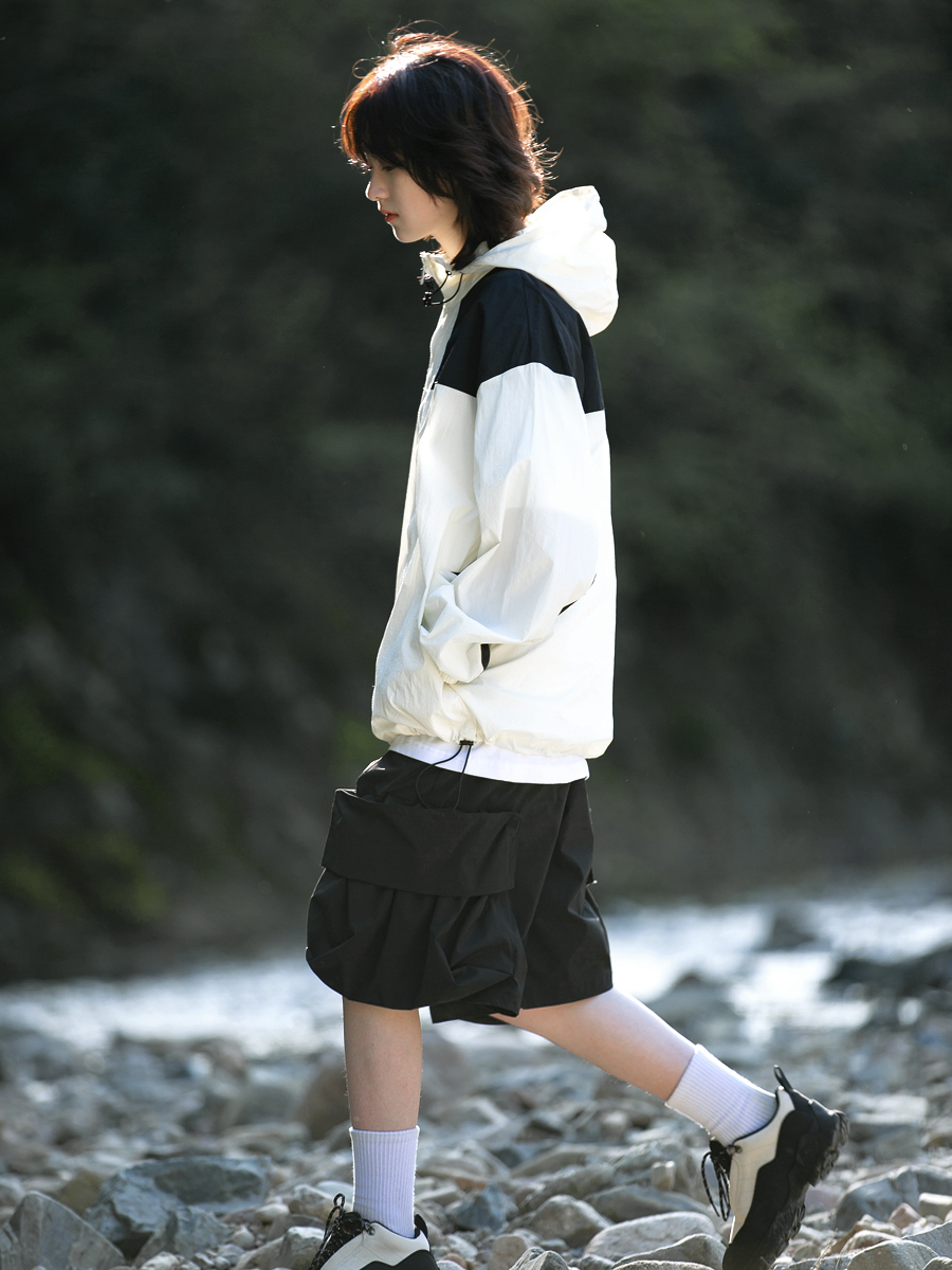 Unisex Japanese-Style Color-Blocking Lightweight Sun Protection Jacket - Breathable Retro Outdoor UV Shield for Summer Unisex Japanese-Style Color-Blocking Lightweight Sun Protection Jacket - Breathable Retro Outdoor UV Shield for Summer