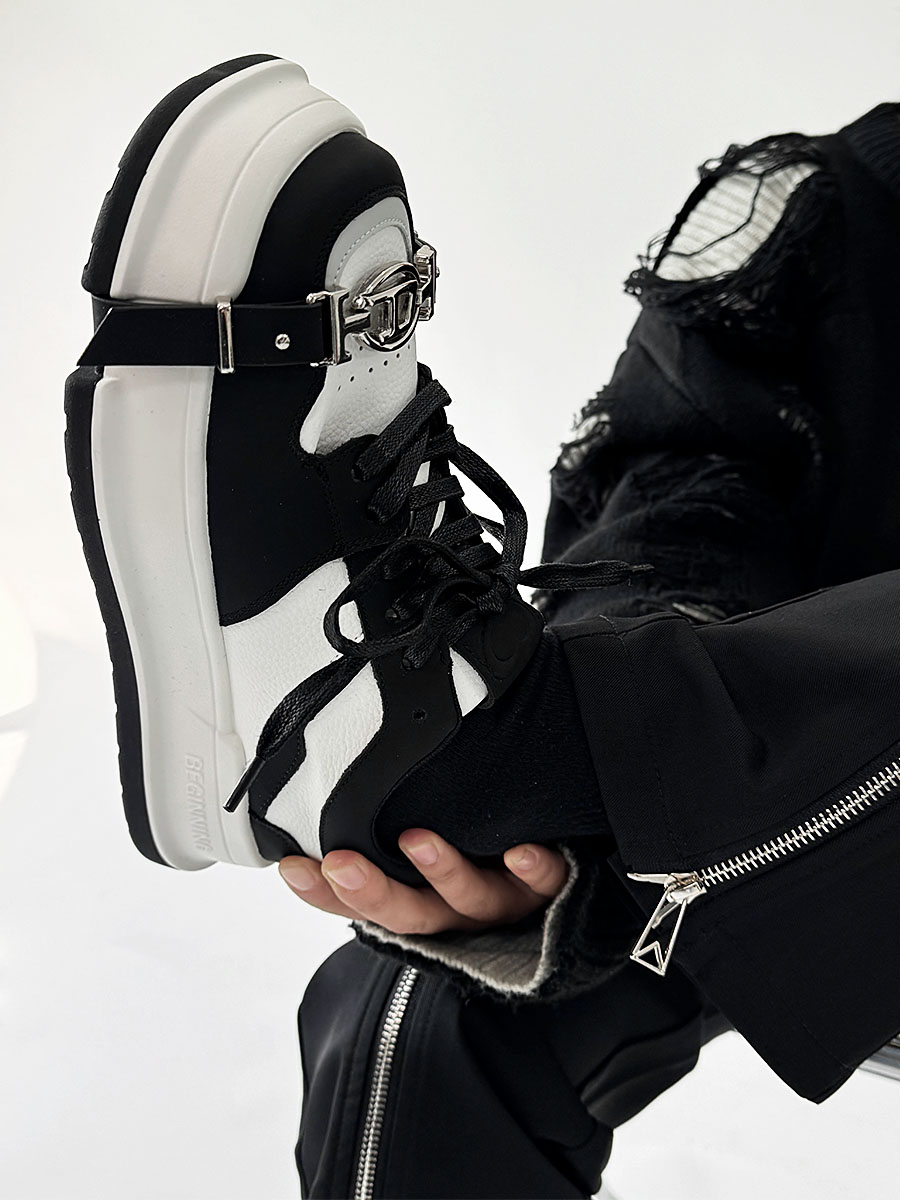 Unisex Lace-Up Casual Sneakers with Square Toe in Black and White - Trendy National Style Sports Shoes for Couples Unisex Lace-Up Casual Sneakers with Square Toe in Black and White - Trendy National Style Sports Shoes for Couples