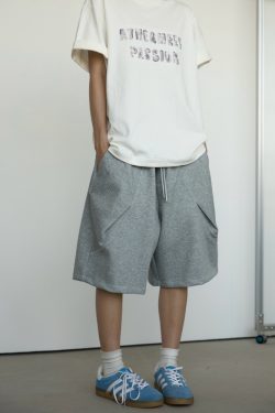 Unisex Loose-Fitting Deconstructed Pleated Shorts with Large Pockets - 2025 Fashion Trend, Five-Point Length