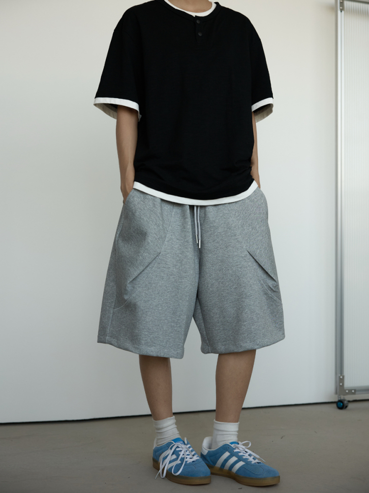 Unisex Loose-Fitting Deconstructed Pleated Shorts with Large Pockets - 2025 Fashion Trend, Five-Point Length Unisex Loose-Fitting Deconstructed Pleated Shorts with Large Pockets - 2025 Fashion Trend, Five-Point Length