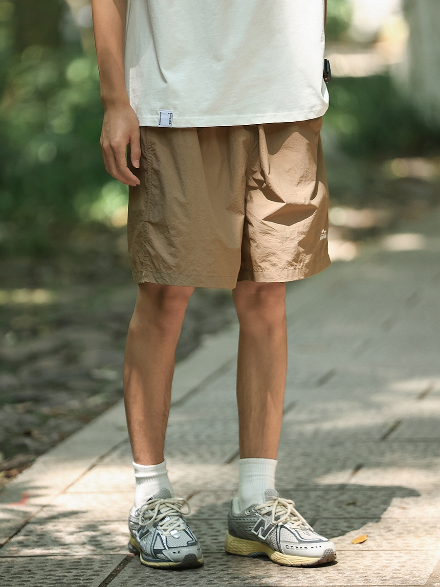 Unisex Quick-Dry Solid Color Sports Shorts - Lightweight Breathable Casual Beach Five-Point Pants for Summer Outdoor Activities Unisex Quick-Dry Solid Color Sports Shorts - Lightweight Breathable Casual Beach Five-Point Pants for Summer Outdoor Activities