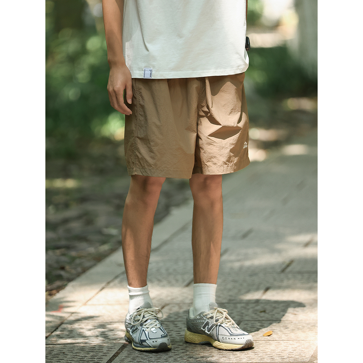 Unisex Quick-Dry Solid Color Sports Shorts - Lightweight Breathable Casual Beach Five-Point Pants for Summer Outdoor Activities Unisex Quick-Dry Solid Color Sports Shorts - Lightweight Breathable Casual Beach Five-Point Pants for Summer Outdoor Activities