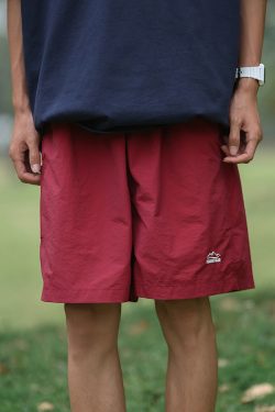 Unisex Quick-Dry Solid Color Sports Shorts - Lightweight Breathable Casual Beach Five-Point Pants for Summer Outdoor Activities