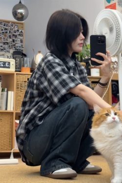 Unisex Relaxed Fit Plaid Short Sleeve Shirt - Casual Long Sleeve Half Sleeve Top for Effortless Style