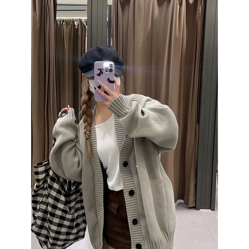 Unisex Retro Minimalist V-Neck Sweater Cardigan - Loose Fit Trendy Knitted Jacket for Early Spring Style Unisex Retro Minimalist V-Neck Sweater Cardigan - Loose Fit Trendy Knitted Jacket for Early Spring Style