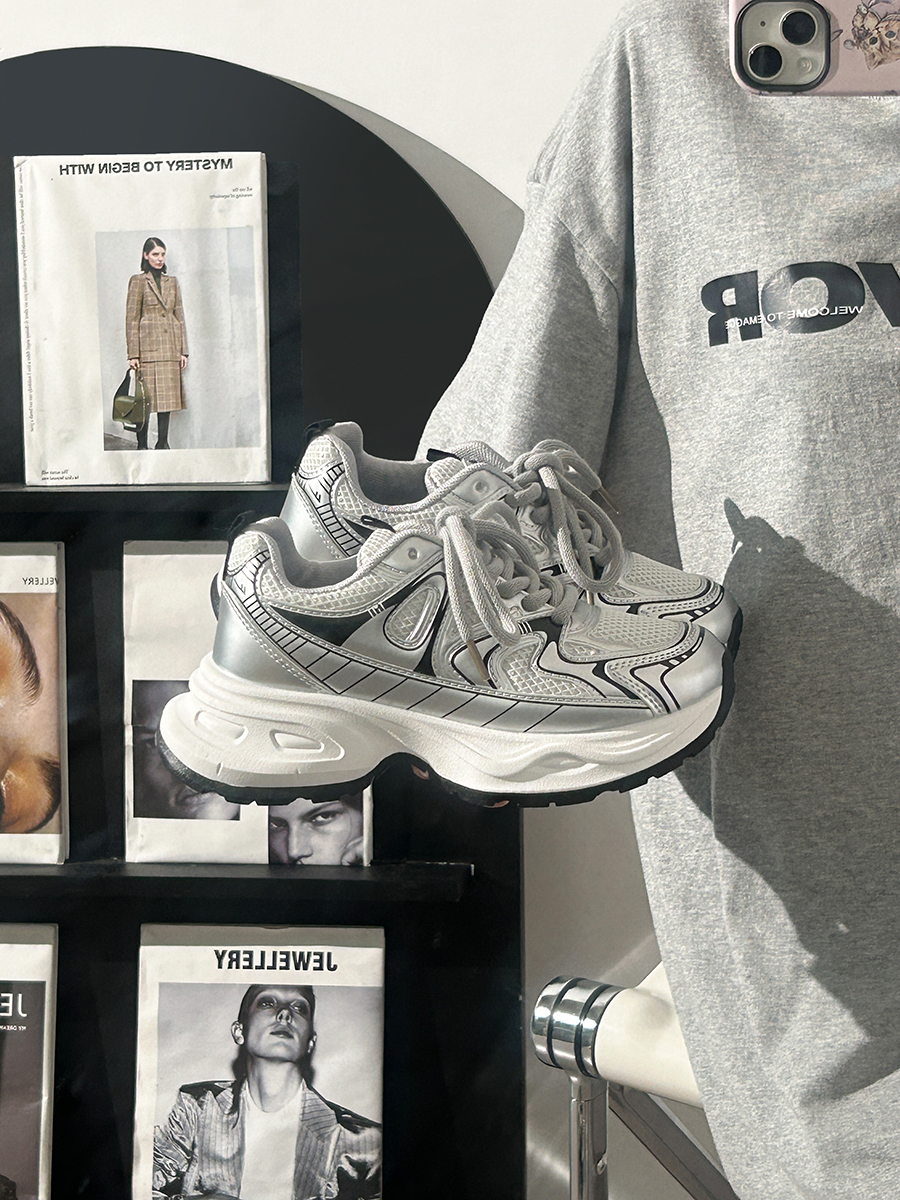 Unisex Silver Mesh Dad Shoes - Breathable Summer Sports Sneakers for Women - Versatile 2025 Style Unisex Silver Mesh Dad Shoes - Breathable Summer Sports Sneakers for Women - Versatile 2025 Style