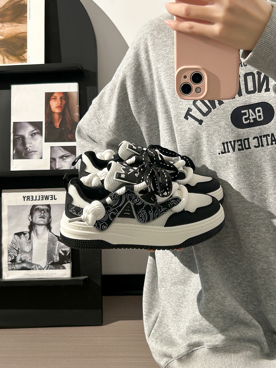 Unisex Thick-Soled Sneakers for Spring 2025 - Versatile Casual Sports Shoes for Men and Women Unisex Thick-Soled Sneakers for Spring 2025 - Versatile Casual Sports Shoes for Men and Women