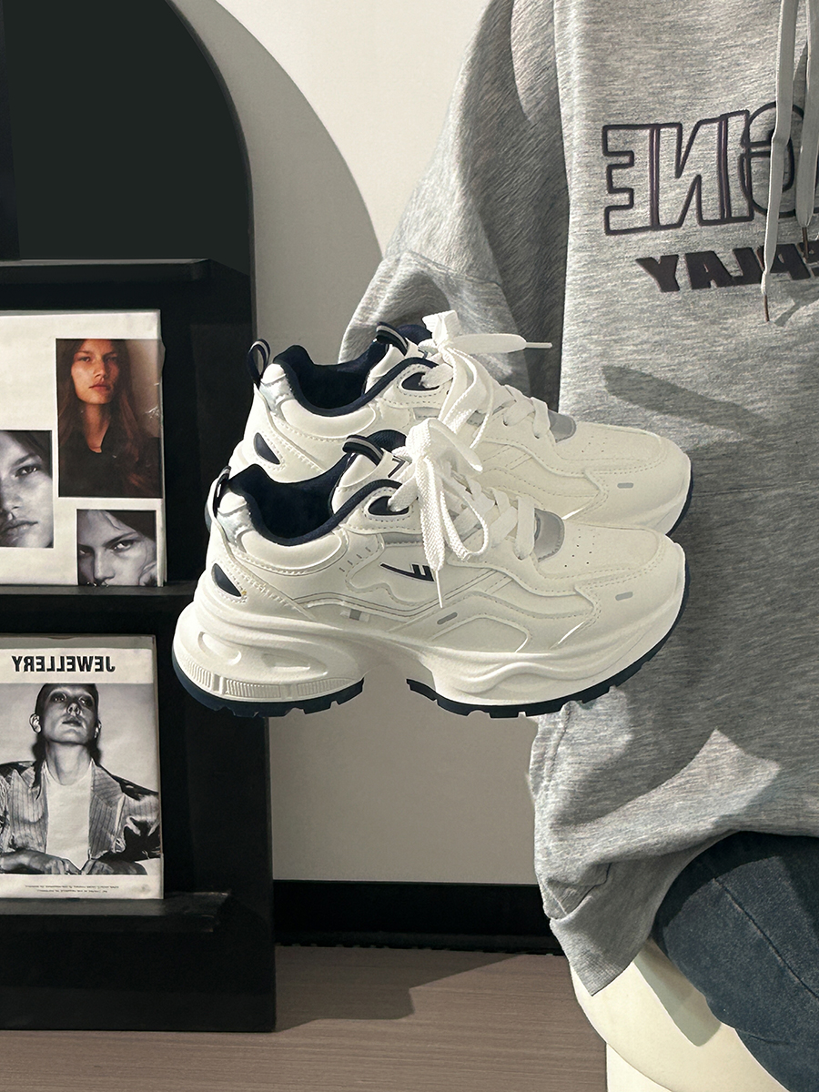 Unisex Versatile Mesh Breathable Dad Shoes - Soft Sole White Sneakers for Summer 2025 Sports Style Unisex Versatile Mesh Breathable Dad Shoes - Soft Sole White Sneakers for Summer 2025 Sports Style