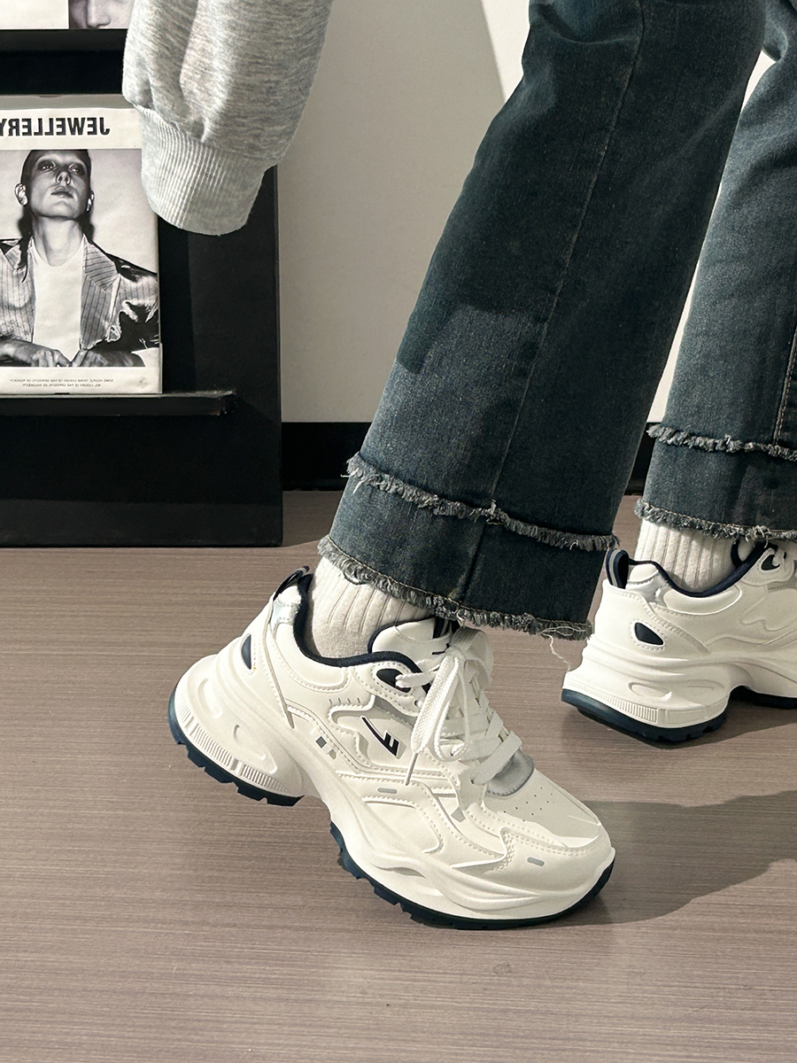 Unisex Versatile Mesh Breathable Dad Shoes - Soft Sole White Sneakers for Summer 2025 Sports Style Unisex Versatile Mesh Breathable Dad Shoes - Soft Sole White Sneakers for Summer 2025 Sports Style