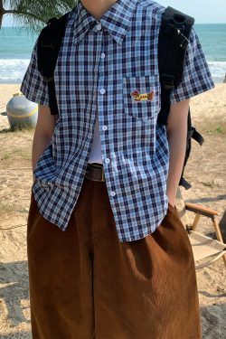 Unisex Vintage Plaid Short Sleeve Shirt with Dog Embroidery - Slim Fit Versatile 90s Style Top for Casual Outfits