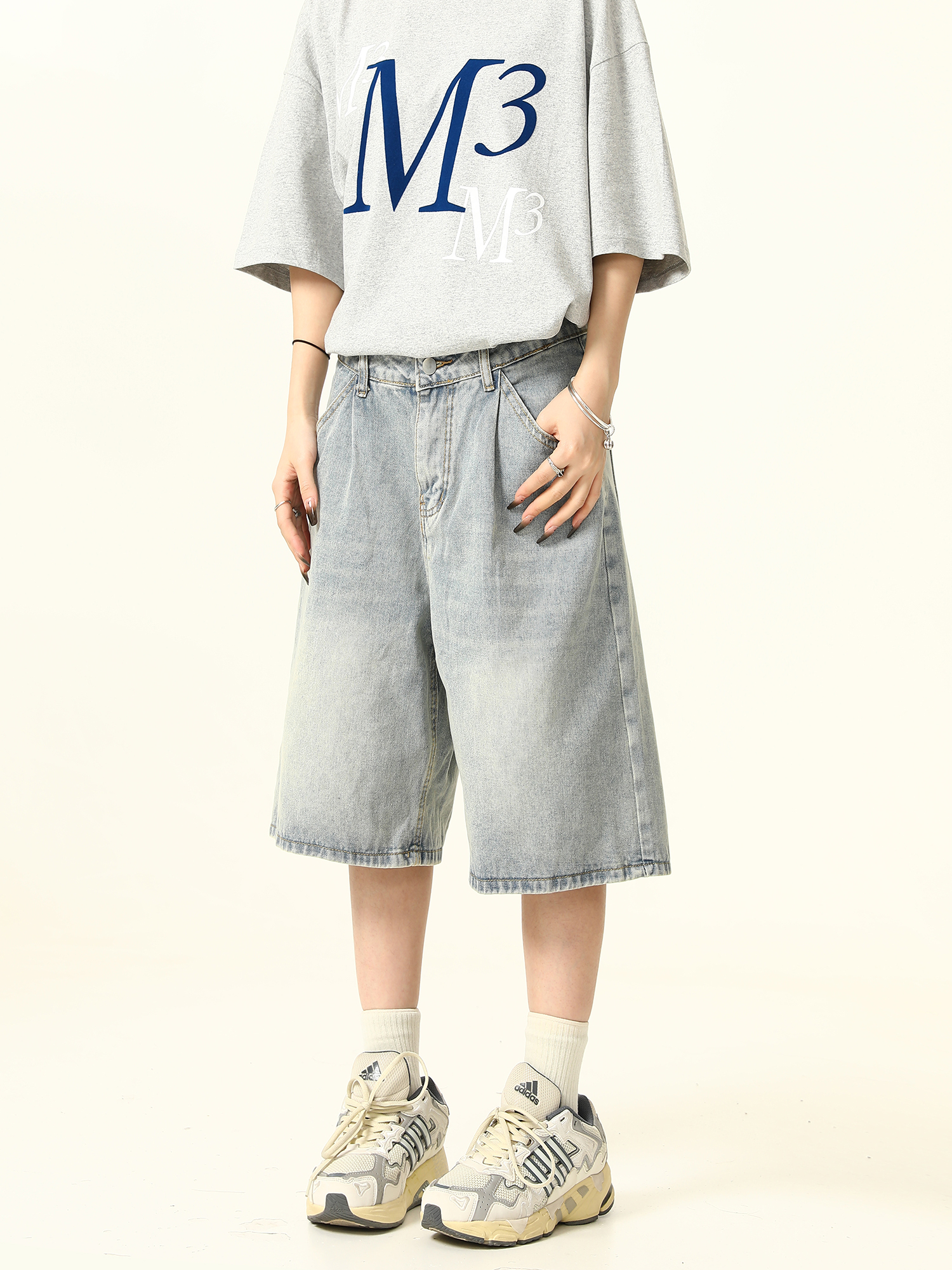 Unisex Wide-Leg Denim Shorts in Washed Blue - American Street Style Loose-Fit Summer Five-Point Pants for Casual Wear Unisex Wide-Leg Denim Shorts in Washed Blue - American Street Style Loose-Fit Summer Five-Point Pants for Casual Wear