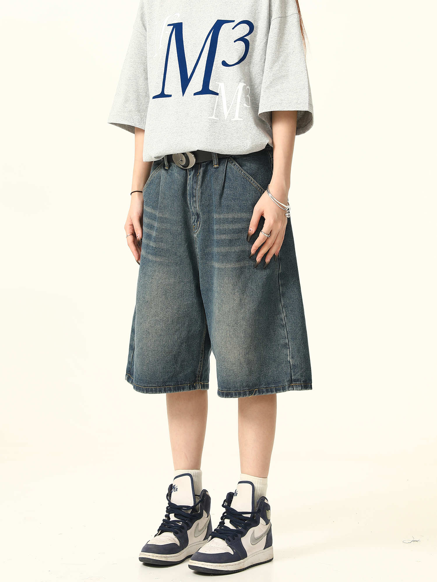 Unisex Wide-Leg Denim Shorts in Washed Blue - American Street Style Loose-Fit Summer Five-Point Pants for Casual Wear Unisex Wide-Leg Denim Shorts in Washed Blue - American Street Style Loose-Fit Summer Five-Point Pants for Casual Wear