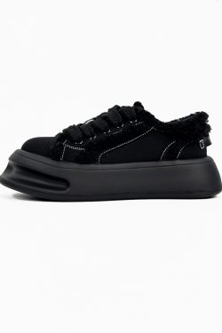 Unusual Horseshoe Canvas Shoes for Couples - Black and White Thick-Soled Sneakers, Cute Big Head Design, Trendy National Style