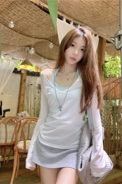 V-Neck Overlay Halter Long Sleeve Tank Top for Women - Summer Relaxed Fit, Slim Fit, Sun Protection - Perfect for Y2K Style