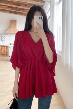 V-Neck Ruffled Batwing Sleeve Chiffon Pullover Shirt - Spring/Summer Mid-Sleeve Waist-Cinching A-Line Top in Red for Effortless Style