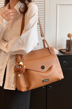 Versatile Large Capacity Shoulder Bag for Women - Summer 2025 Casual Commuting Hand-Held Travel Tote