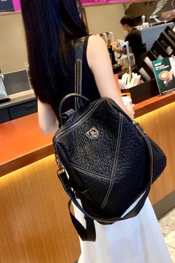 Versatile Large Capacity Women's Backpack - Dual-Use Commuter Travel Bag for Spring 2025, Stylish Single and Double Shoulder Design