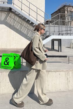 Versatile Leopard Print Shoulder Bag - Women's Large Capacity Commuter Tote & Underarm Bag for Spring Fashion