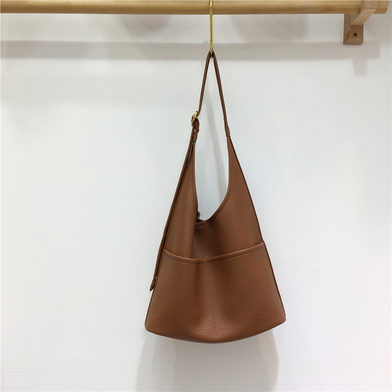 Versatile Soft Leather Tote Bag - Korean Style Fashionable Large Capacity Shoulder Bag for Moms & Kids Versatile Soft Leather Tote Bag - Korean Style Fashionable Large Capacity Shoulder Bag for Moms & Kids