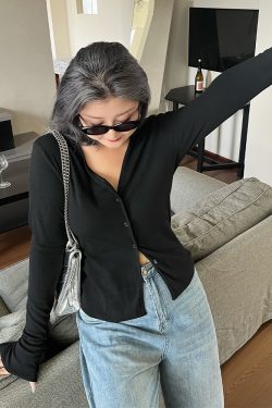 Versatile Solid Color Cotton Top - Basic Style for Effortless Chic Looks, Perfect for Everyday Wear and Layering