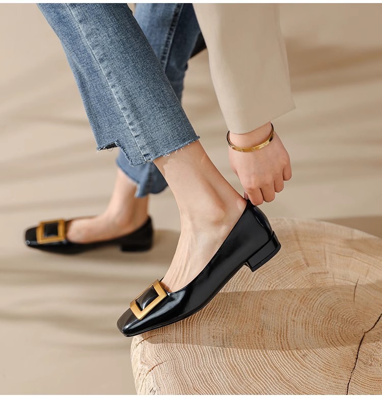 Versatile Women's Chunky Heel Shoes with Square Buckle, Square Toe Design - Fashionable Commuting Grandma Style Footwear Versatile Women's Chunky Heel Shoes with Square Buckle, Square Toe Design - Fashionable Commuting Grandma Style Footwear