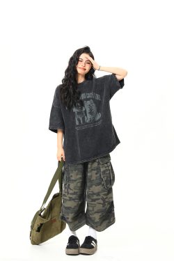 Vintage Black Cat Printed Short Sleeve T-Shirt for Women - Loose Wash-Distressed Summer Tee, Trendy 90s Couple Style