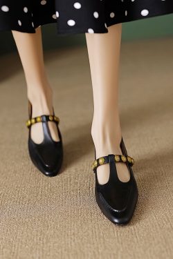 Vintage Chunky-Heeled Pointed-Toe Slip-On Studded Shoes for Women - Italian Style Mid-Heel Footwear